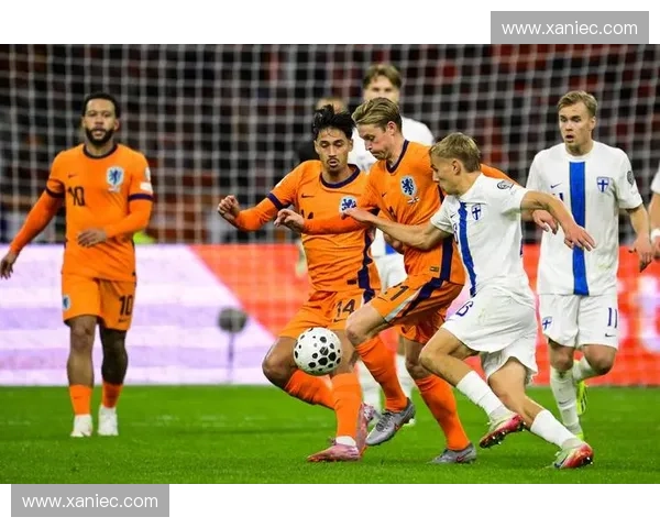 2014世界杯荷兰队惊艳表现分析与球员精彩回顾